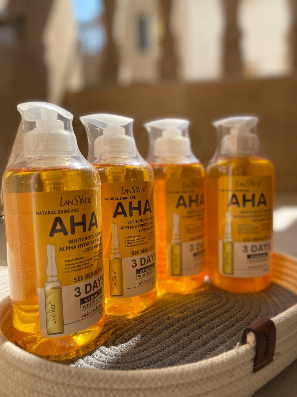 سرم لایه بردار و روشن کننده AHA؛ شاداب کننده و صاف کننده پوست